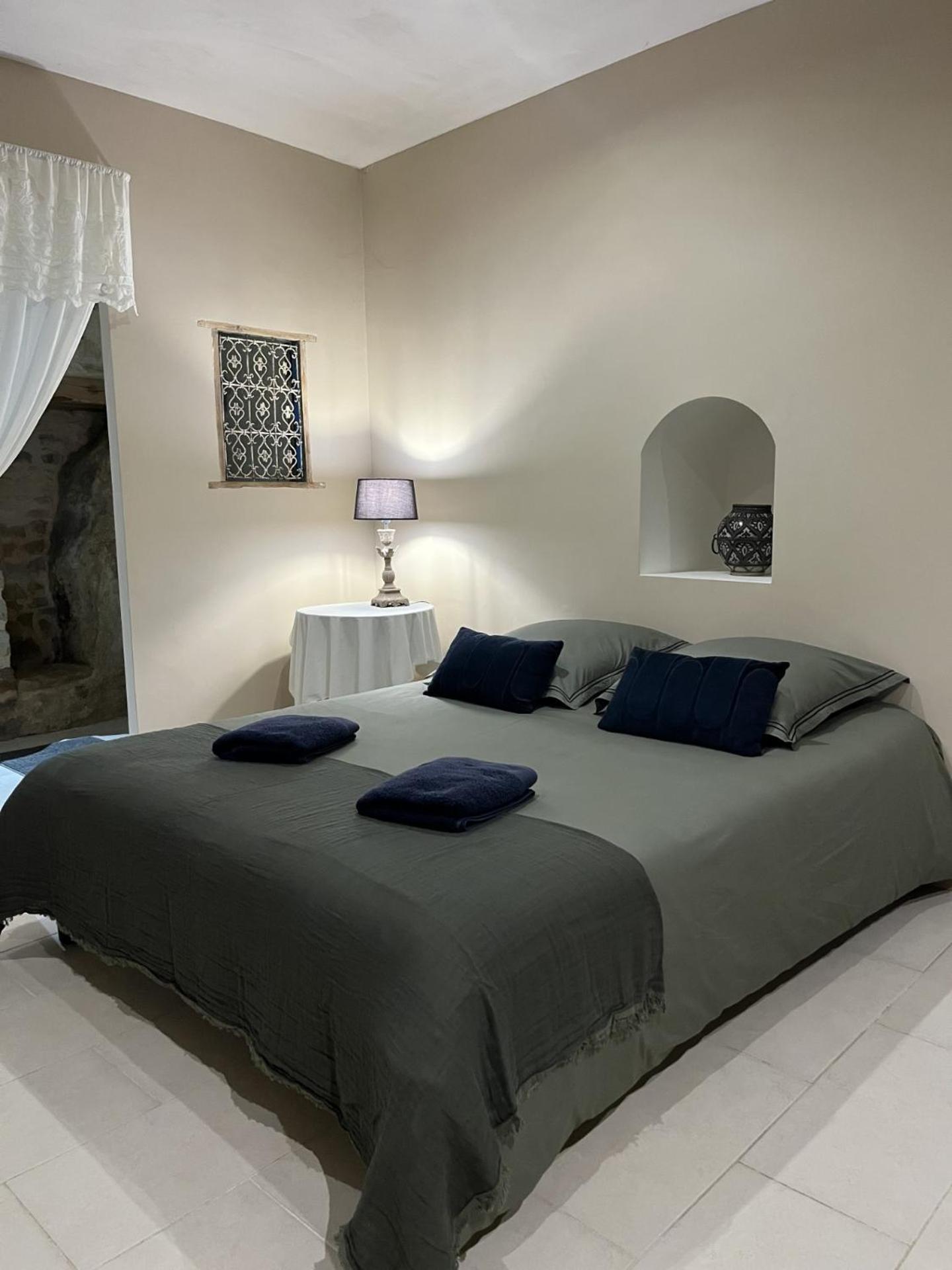 Le Logis D'Hortense Vic-le-Comte Dış mekan fotoğraf